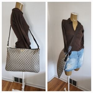 GUCCI GG Supreme Messenger Bag